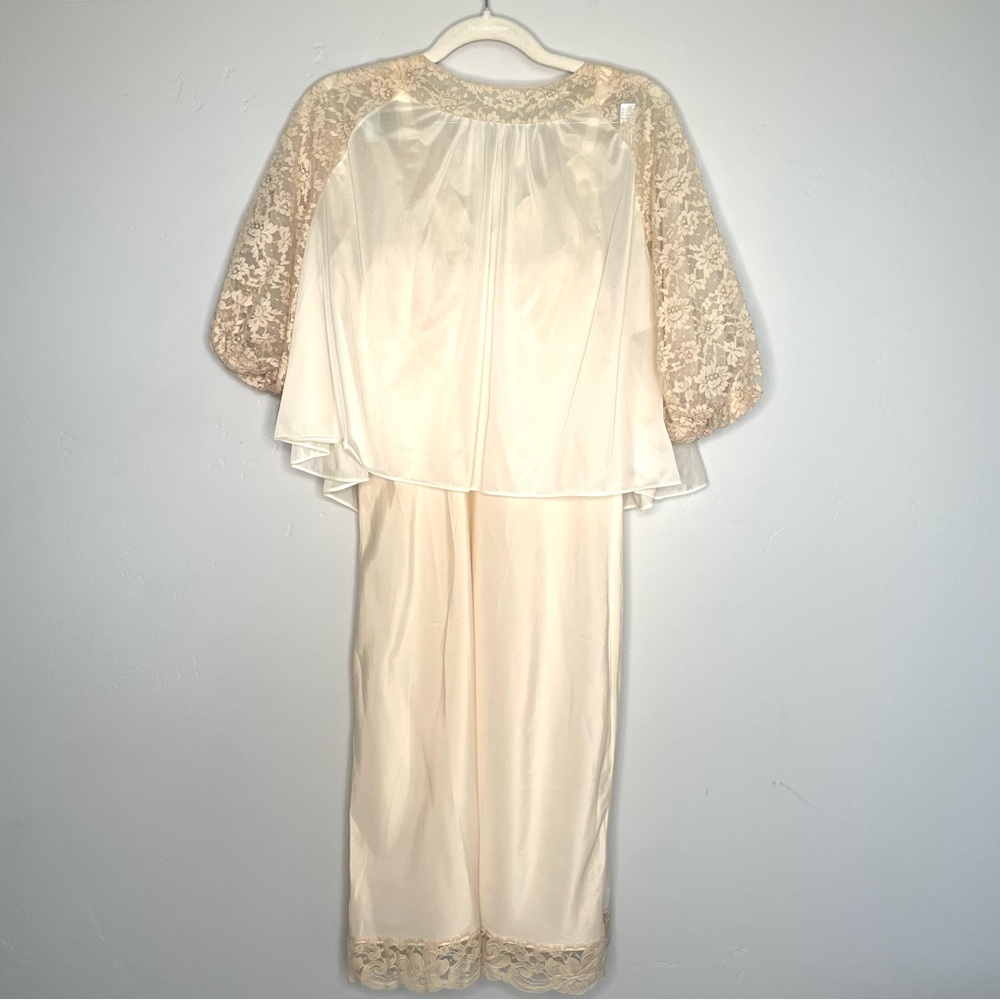 Vintage 1950’s Lace Nightgown with Petty Coat Lace Trim Beige Cream S Boudoir‎